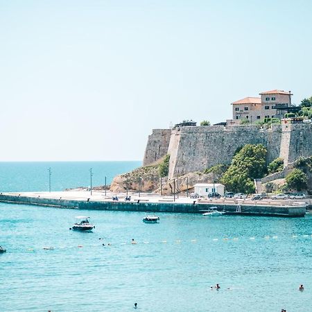 Miramar Hotel Улцин Екстериор снимка