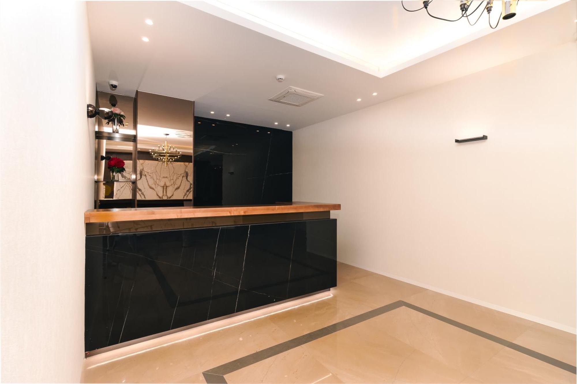 Miramar Hotel Улцин Екстериор снимка