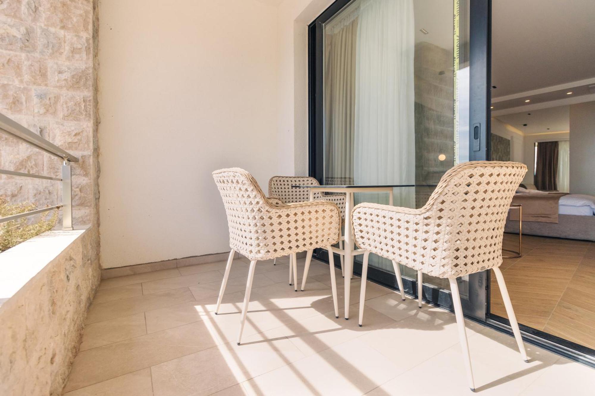 Miramar Hotel Улцин Екстериор снимка